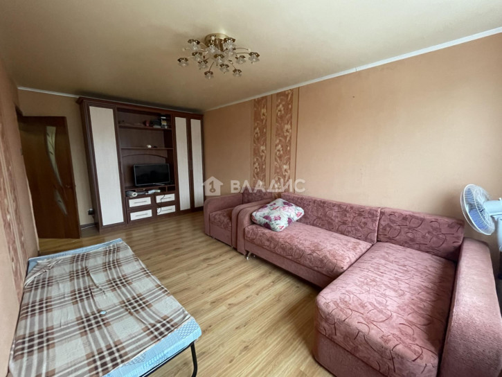 2-комн квартира Красноборская улица