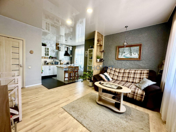 3-комн квартира Парниковый пер, 8