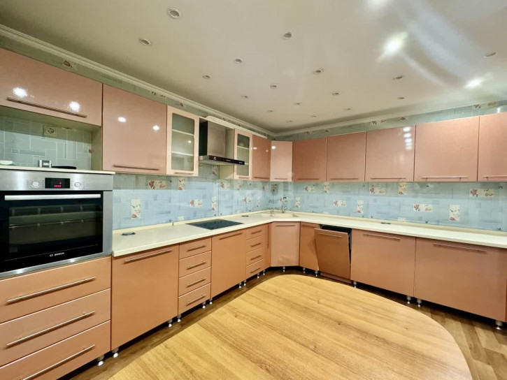 3-комн квартира Самарцева, 3