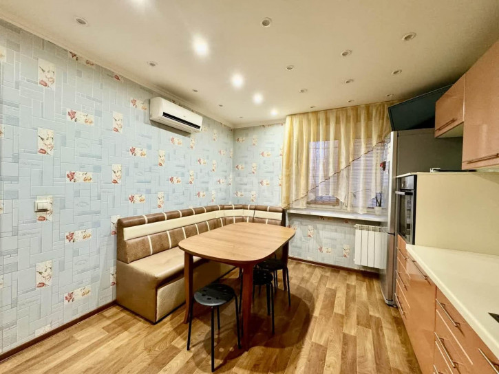 3-комн квартира Самарцева, 3