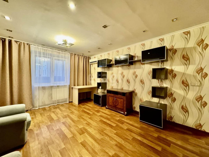 3-комн квартира Самарцева, 3