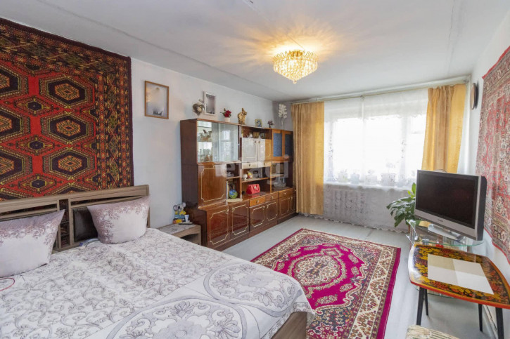 3-комн квартира Республики, 39