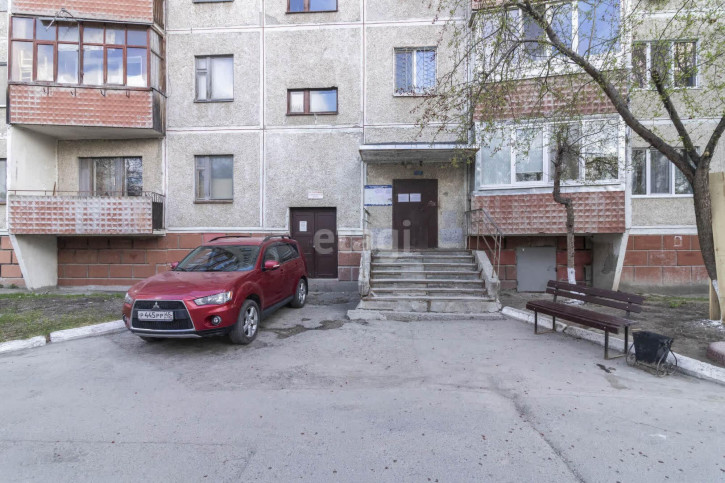 2-комн квартира Монтажников, 8