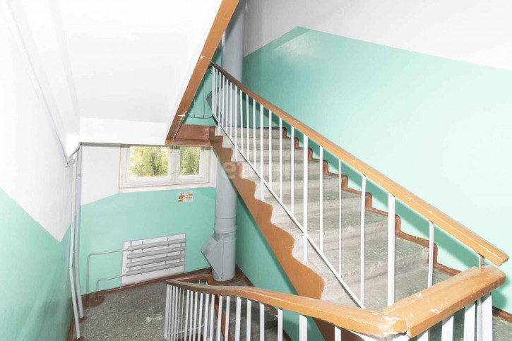 2-комн квартира Монтажников, 8
