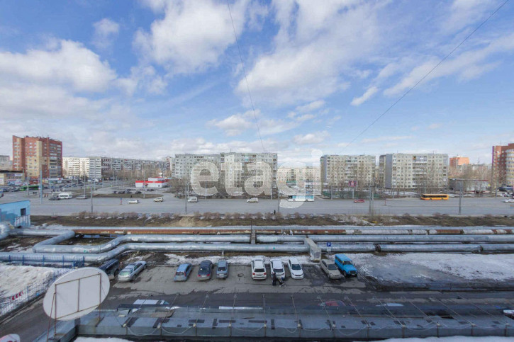 2-комн квартира Широтная, 92/1