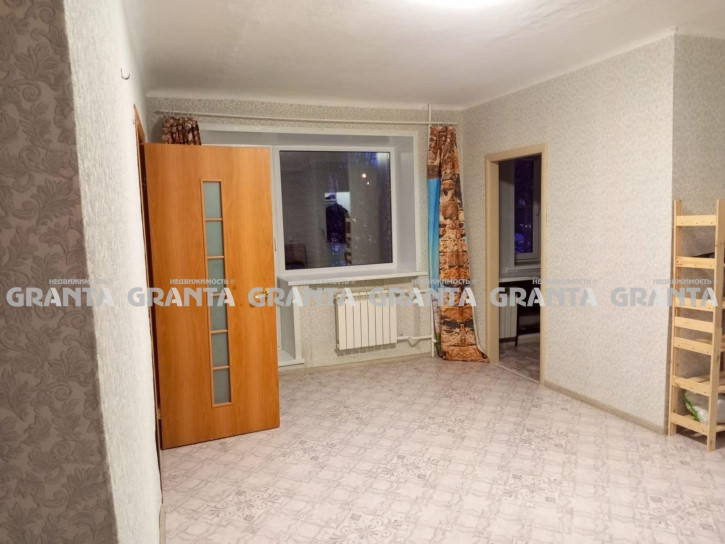 3-комн квартира ул Партизана Железняка, 15