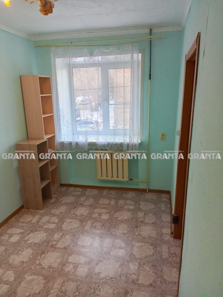 3-комн квартира ул Партизана Железняка, 15