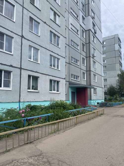 Продажа 3-комн квартиры Онежская ул, 17