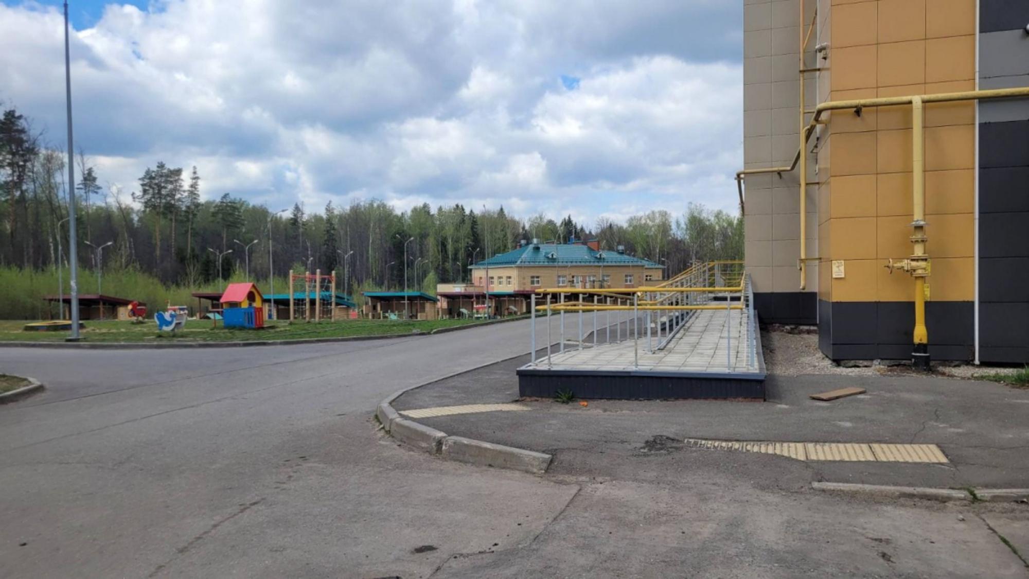 Купить торговое помещение за 10 262 000 рублей на пос. ж/д станции Высокая Гора  Станционная, 4