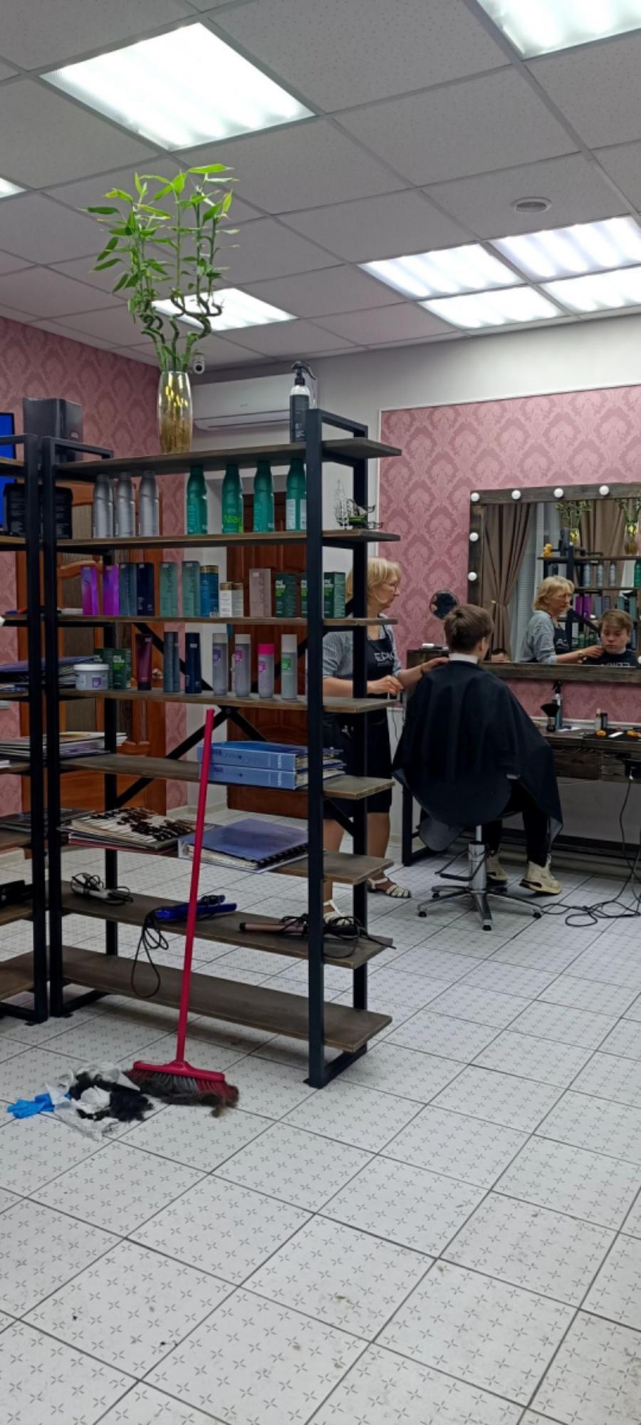 Купить торговое помещение за 16 300 000 рублей на ул Окольная, 94