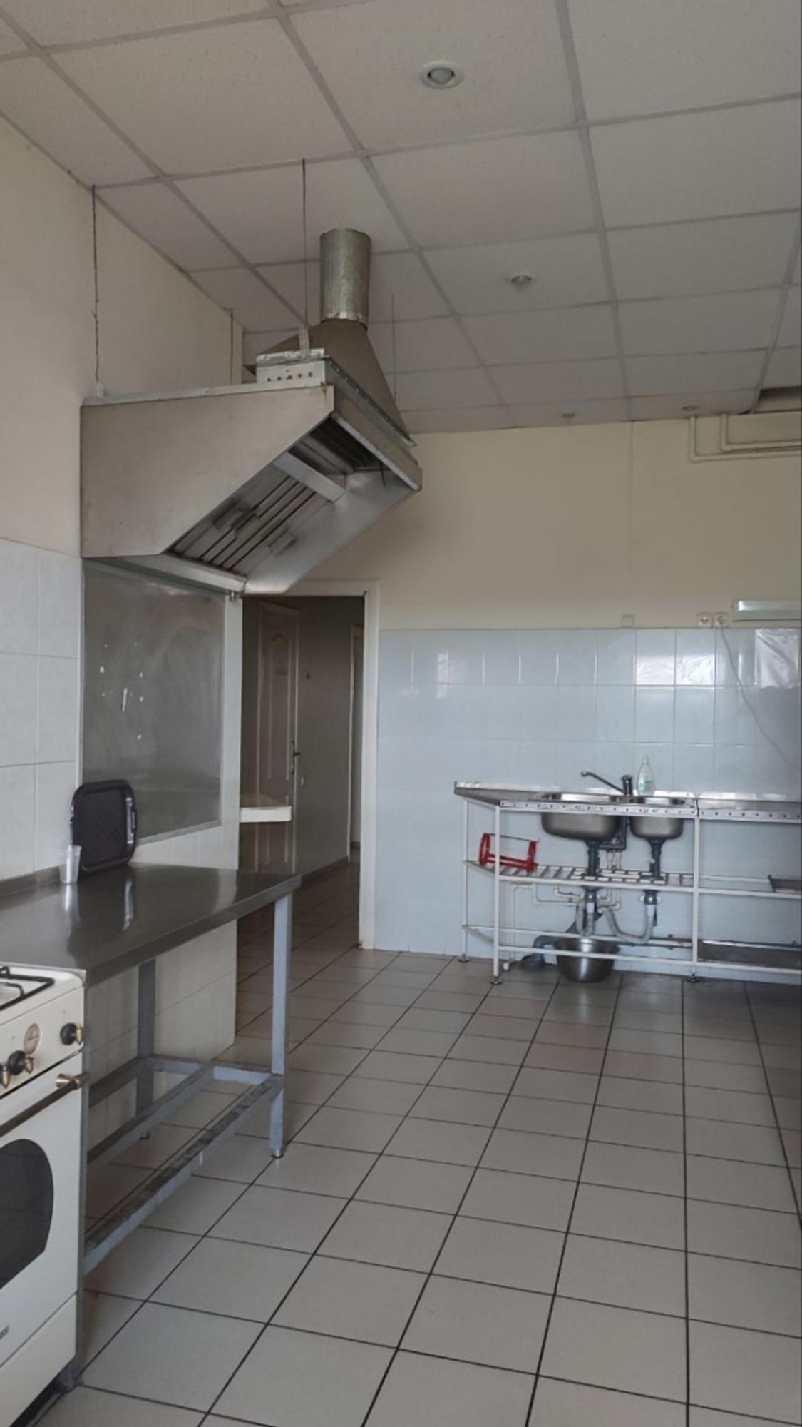 Купить помещение свободного назначения за 15 000 000 рублей на пр-кт Казанский, 32