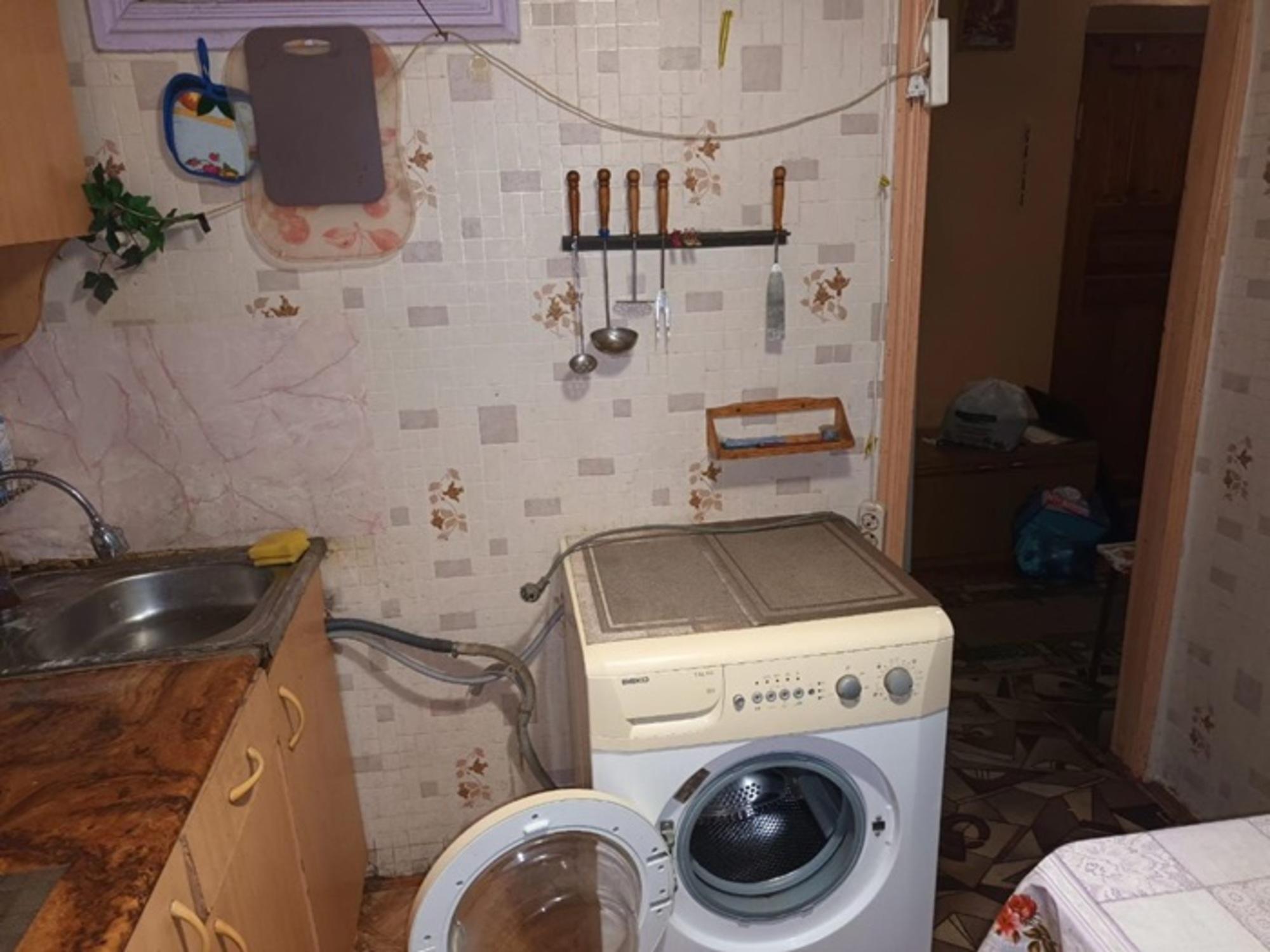 Купить квартиру за 2 400 000 рублей на Локомотивный улица, 101