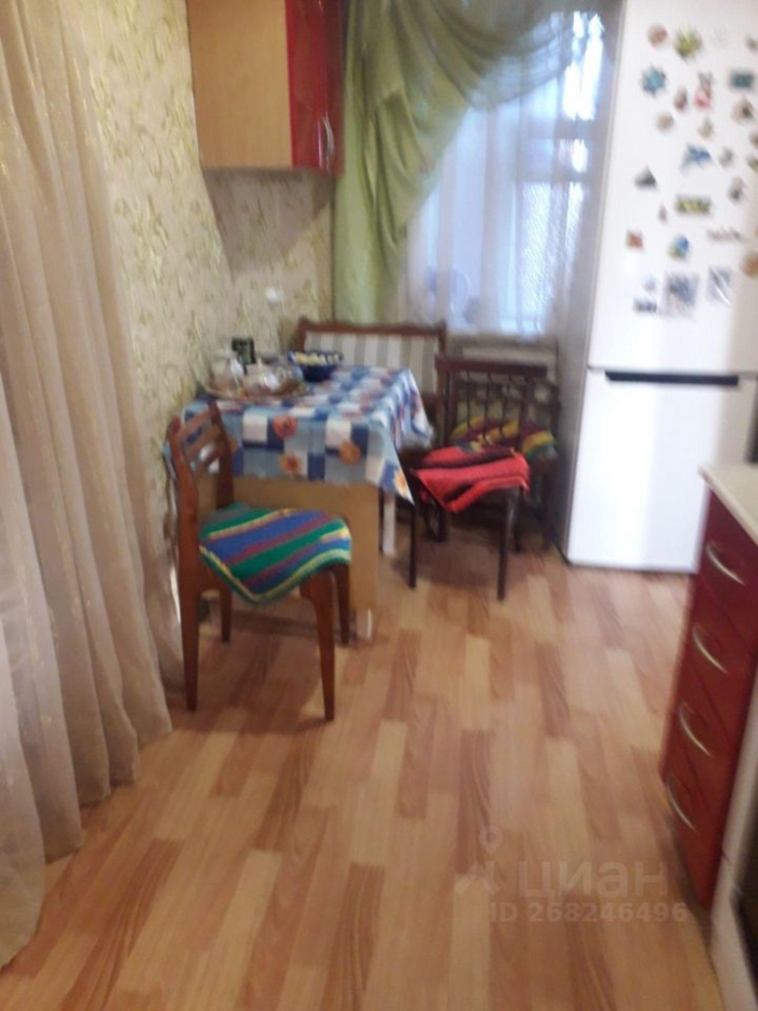 Сдать комнату за 10 000 рублей на Днепровский переулок, 81
