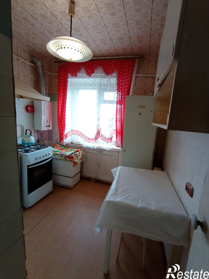 3-комн квартира Макаренко ул., 13