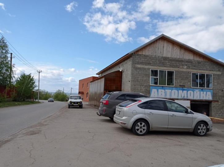 Торговое помещение Самарская обл, г Кинель, пгт Алексеевка, ул Северная, 2Б