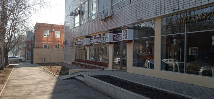 Торговое помещение ул им Челюскинцев, 59/60