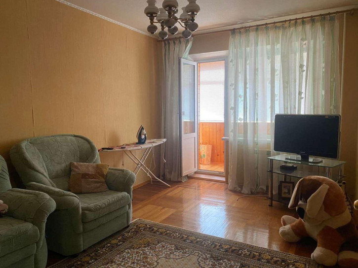 4-комн квартира Щорса улица, 44
