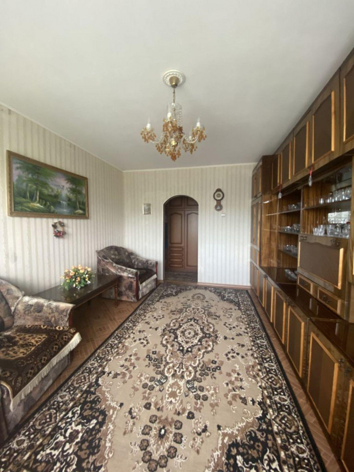 3-комн квартира Онежская ул, 17