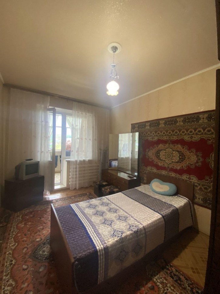3-комн квартира Онежская ул, 17