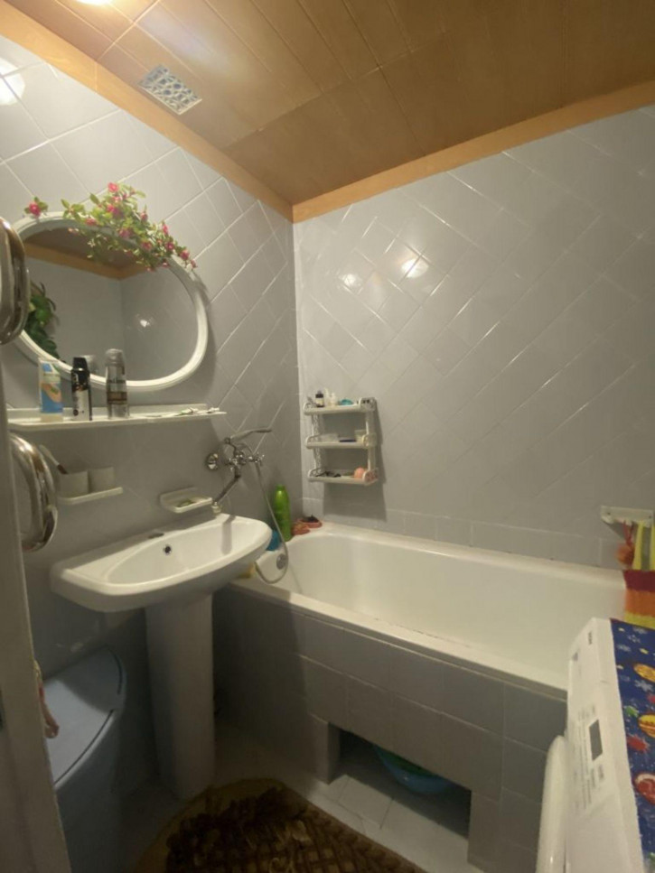 3-комн квартира Онежская ул, 17