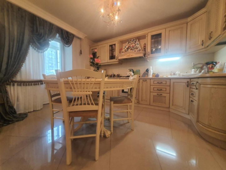 3-комн квартира СЖМ улица, 101