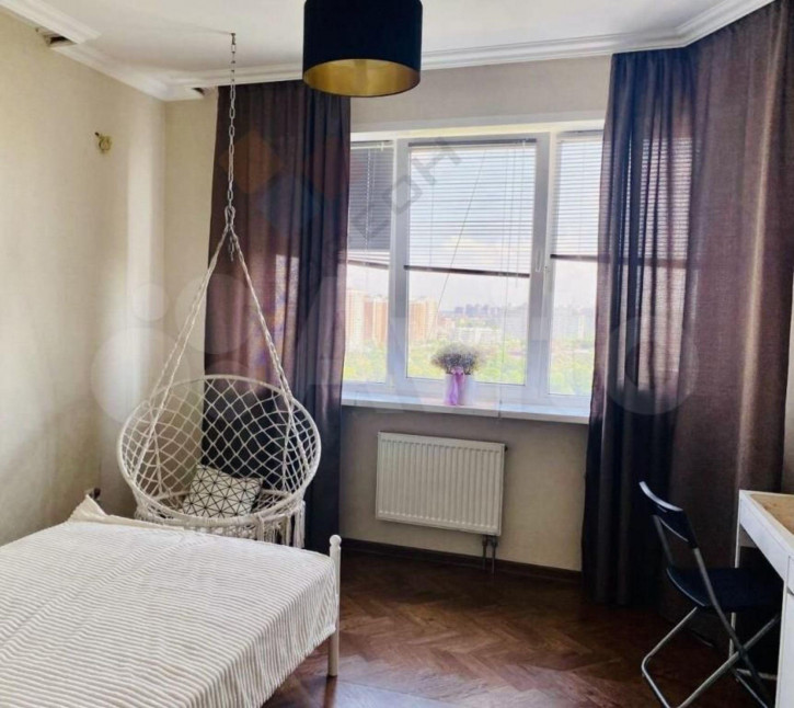 4-комн квартира Тюляева ул, 2/2