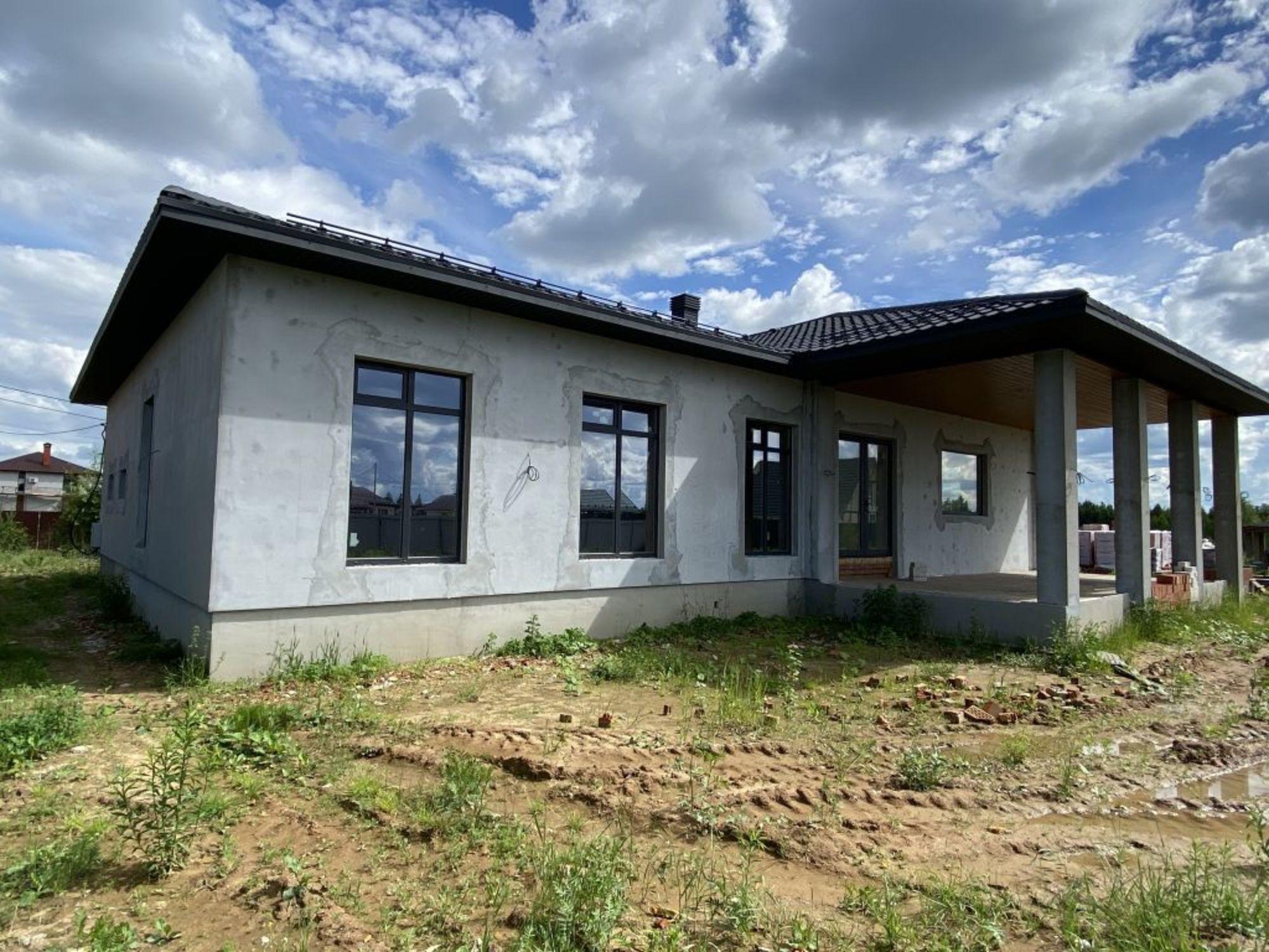 Купить дачу, дом, коттедж за 16 490 000 рублей на Дубравная, 64А