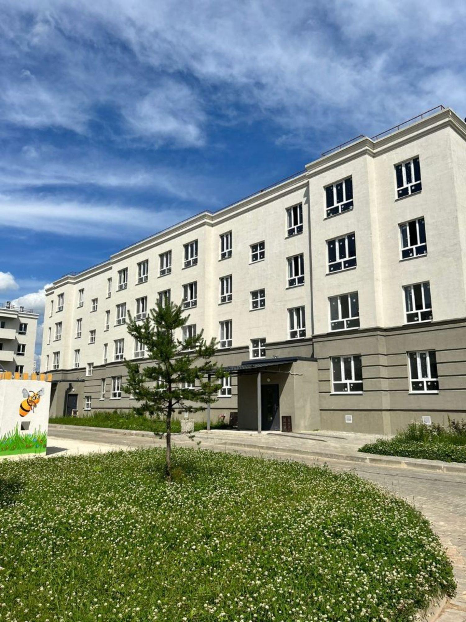 Купить квартиру за 3 741 290 рублей на Медовая ул, 9к1