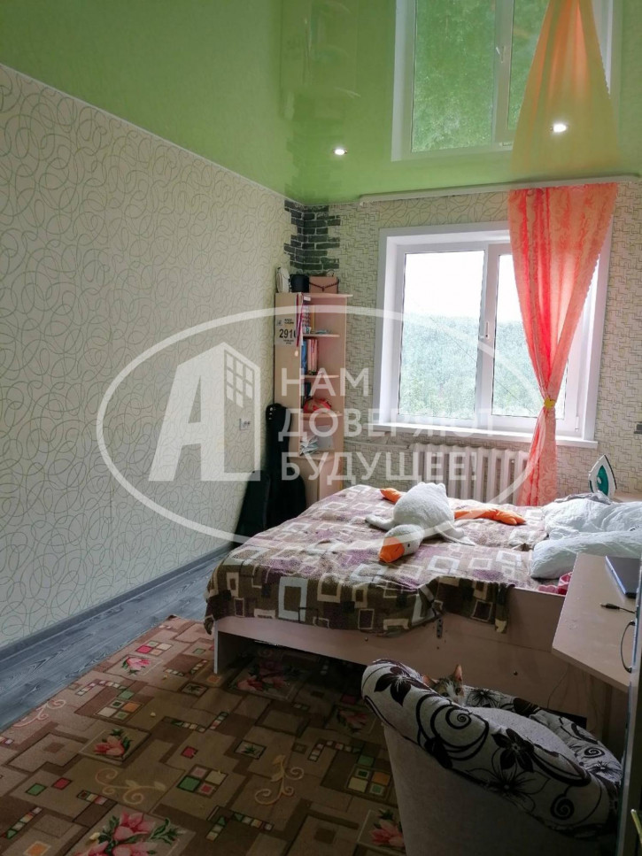 2-комн квартира улица Тюленина, 3