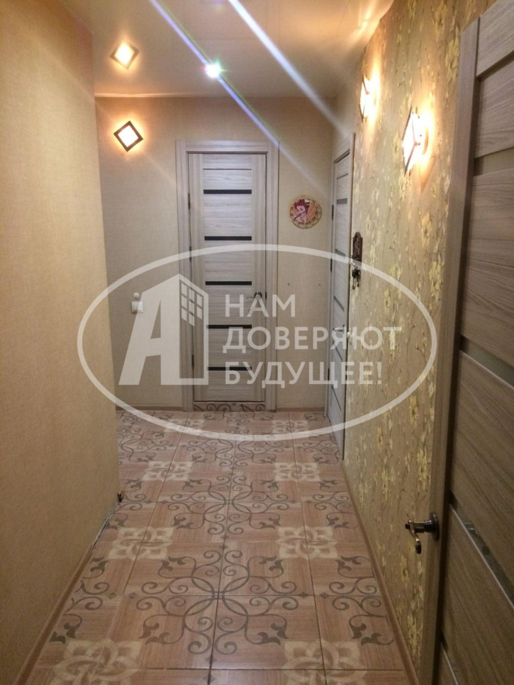 2-комн квартира улица Тюленина, 1