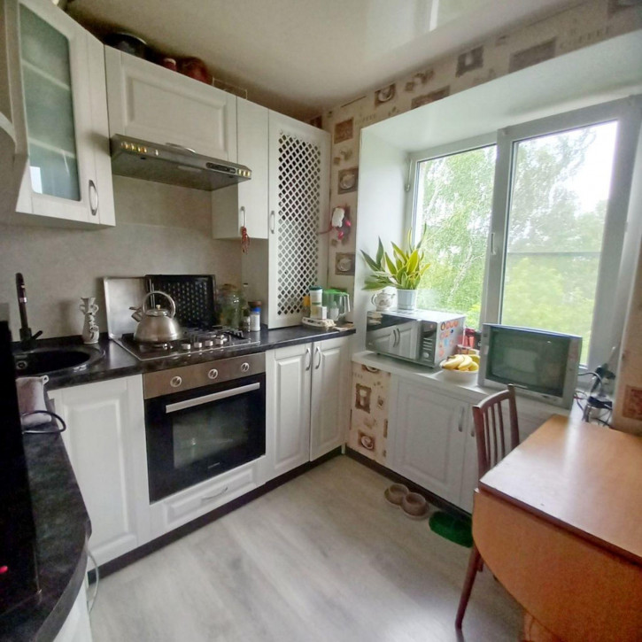 2-комн квартира Маяковского ул, 24