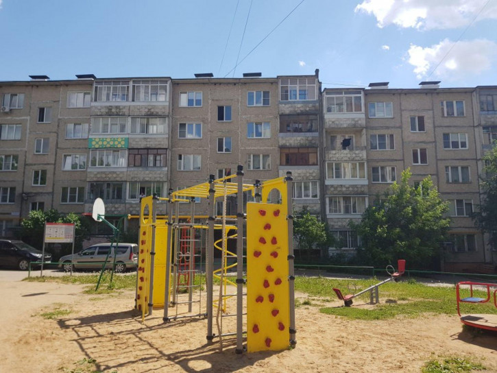 3-комн квартира Революционная ул, 14