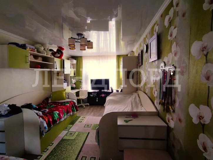 2-комн квартира Калинина, 45