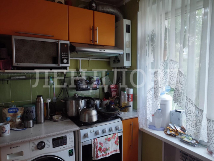 2-комн квартира Калинина, 45