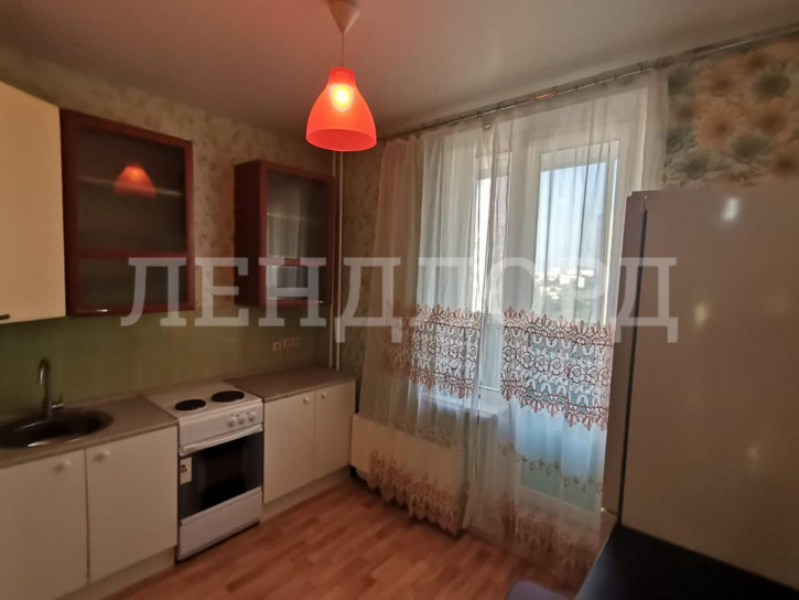 2-комн квартира улица Скачкова, 54