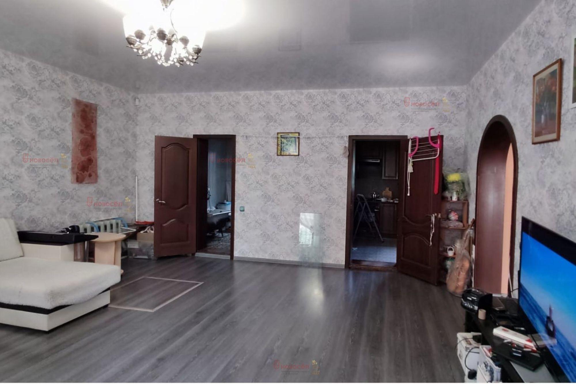 Купить дачу, дом, коттедж за 10 800 000 рублей на Бетонщиков 7