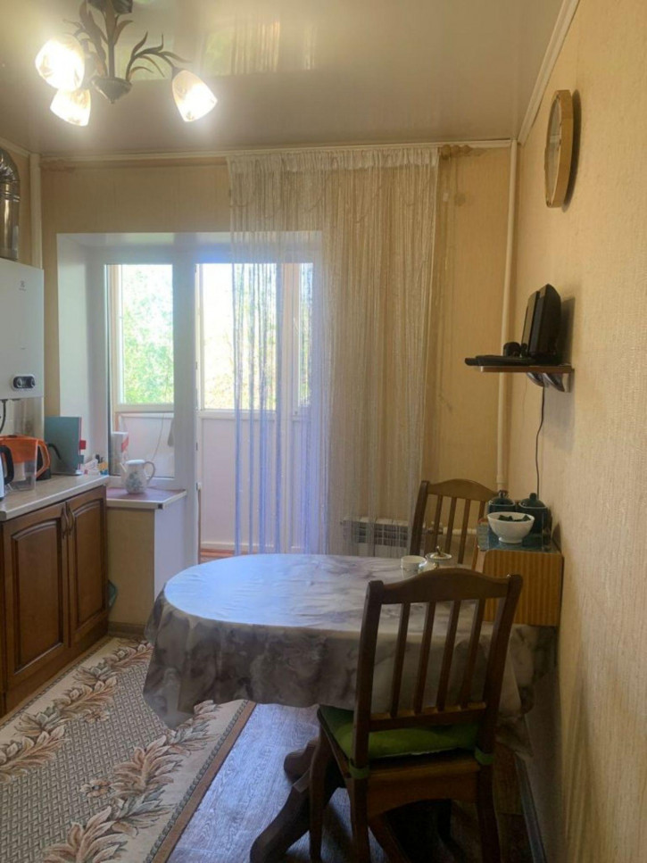 2-комн квартира Ленина ул, 14