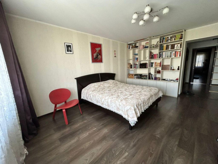 2-комн квартира Волоха ул, 15А