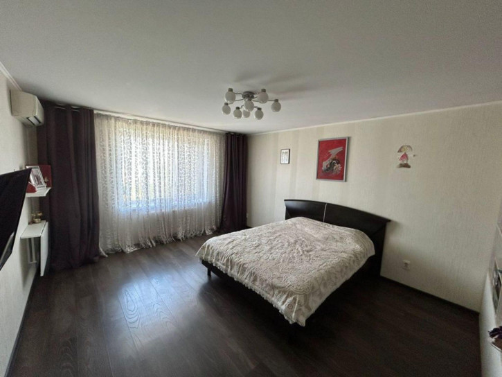 2-комн квартира Волоха ул, 15А