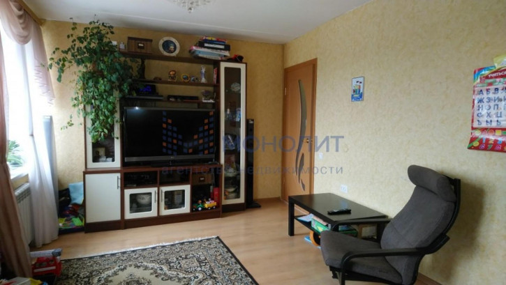 3-комн квартира Чкаловск