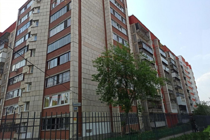 3-комн квартира Червонная 19
