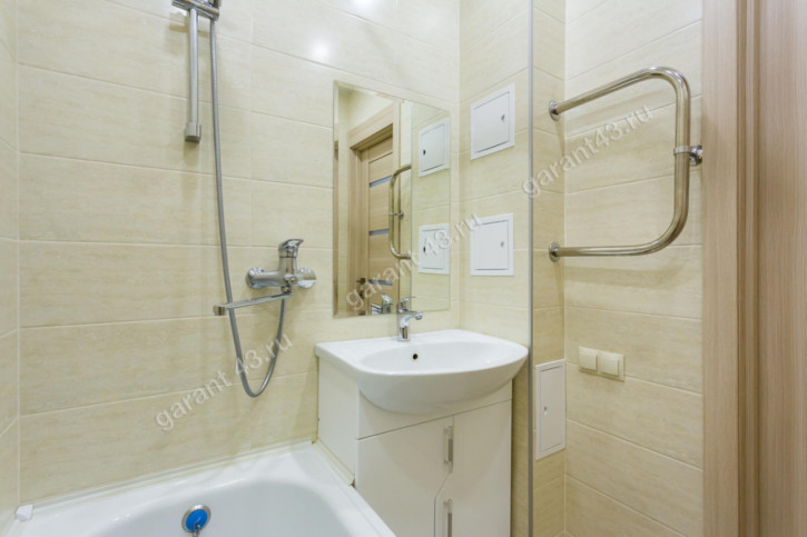 3-комн квартира улица Восьмого Марта, 4