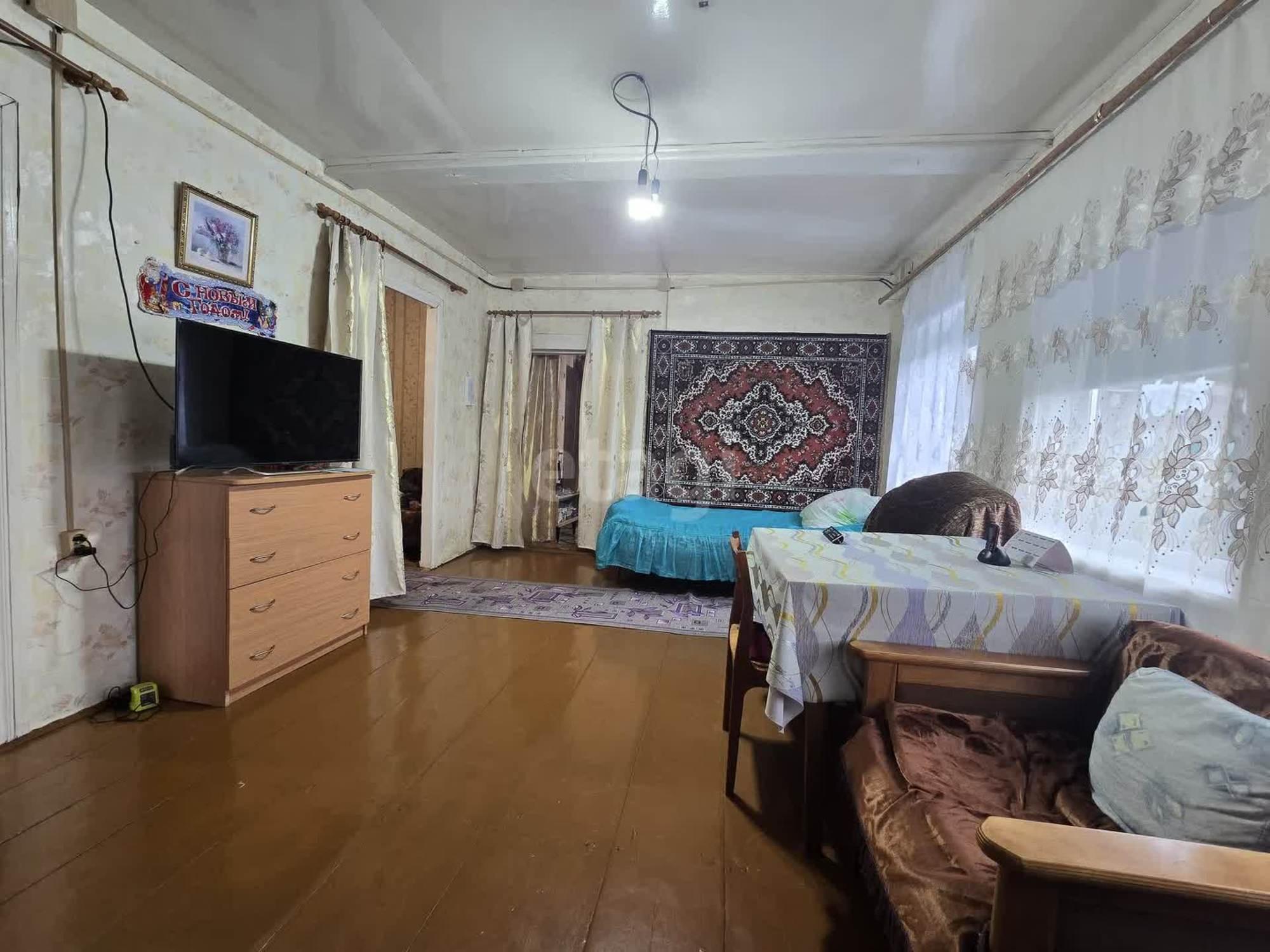 Купить дачу, дом, коттедж за 2 400 000 рублей на Центральная улица