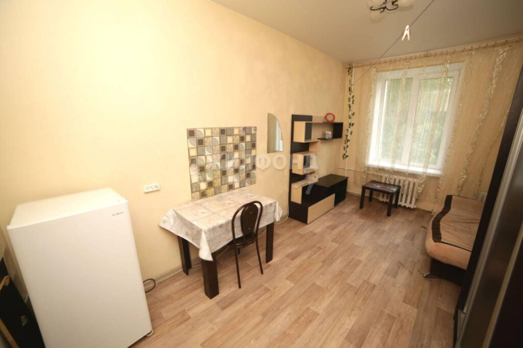 Купить комнату за 1 700 000 рублей на Титова, 7