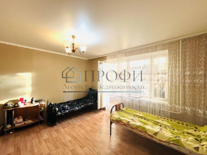 1-комн квартира Ливенская ул, 132
