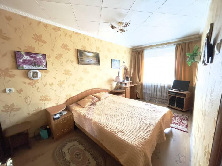 2-комн квартира улица Дзержинского