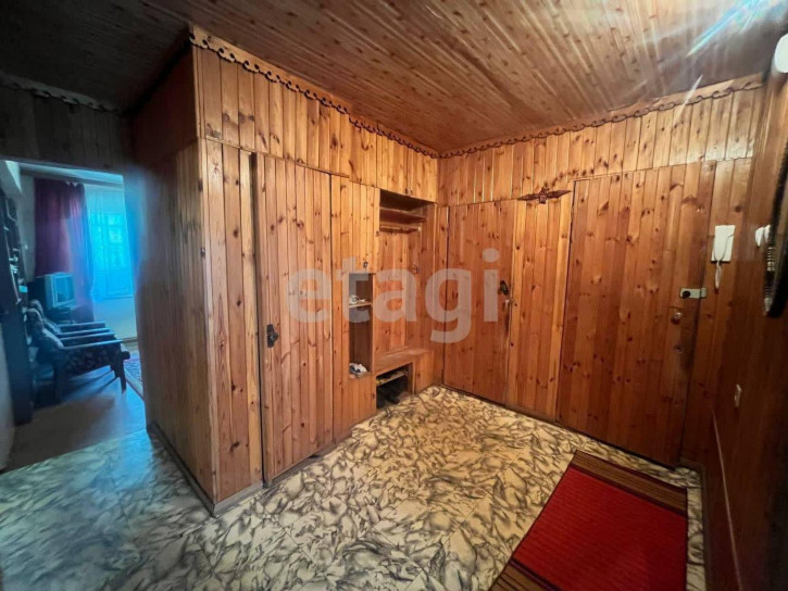 4-комн квартира Уральский переулок