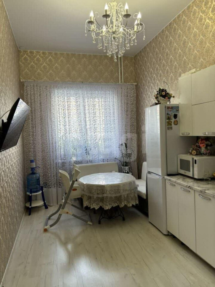 2-комн квартира улица Гагарина, 80в