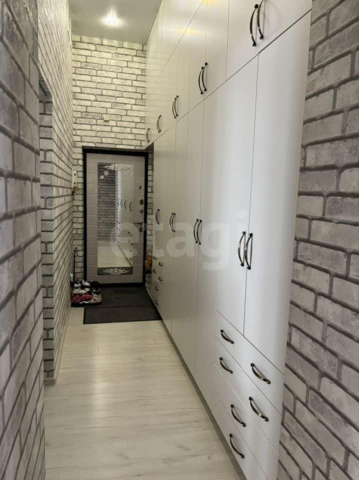 2-комн квартира улица Гагарина, 80в