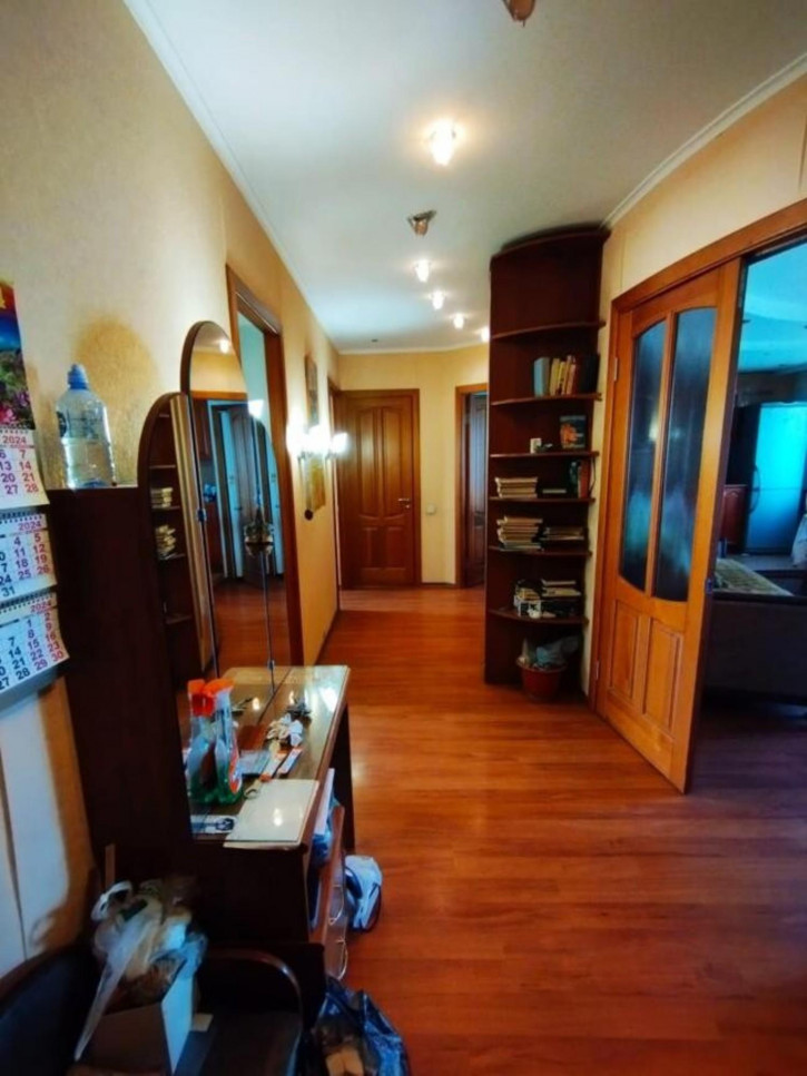 3-комн квартира Энгельса, 23